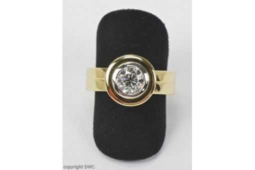 Ring Solitär Einkaräter Brillant Diamant 18 Kt. Gold