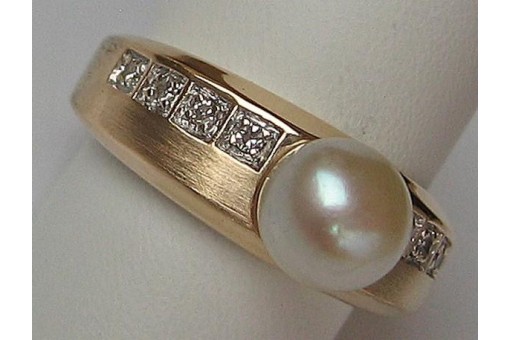 Ring mit Perle und Diamanten 0,08 ct. in aus 14 Kt. 585 Pearl Gold Gr. 53