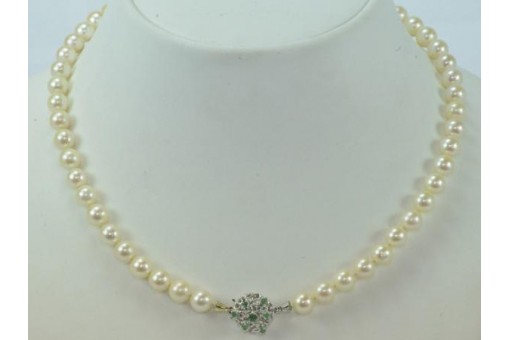 Perlenkette Collier mit Smaragden Perlen in 14 Kt. 585 er Weiß gold 47 cm 