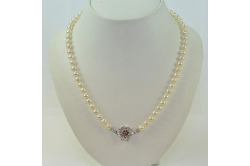 Perlen Collier mit Schließe in aus 14 Kt. 585 er Gold mit Rubinen Länge 55 cm