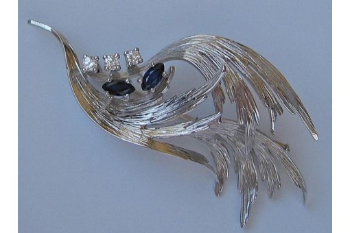 Ansteck Nadel Brosche mit Safire Saphire Brillanten in aus 18 750 er Weiss Gold
