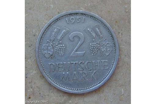 Coin Münze 2 DM Trauben und Ähren 1951 J Cu.Ni. Jäger 386 .