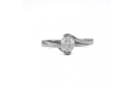 Ring mit Diamant Marquise-Navette 0,77 ct. DPL & IHK Gutachten 750 Gold Gr. 55