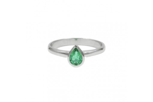 Ring mit kolumbianischem Smaragd Emerald 0,34 ct. in 18 Kt. 750 Gold Gr. 58