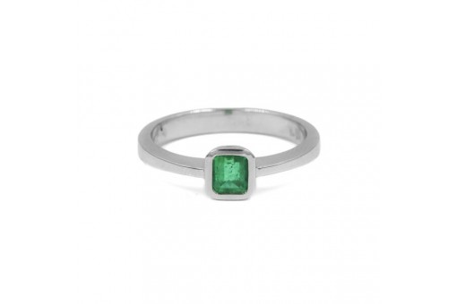 Ring mit kolumbianischem Smaragd Emerald 0,49 ct. in 18 Kt. 750 Gold Gr. 54