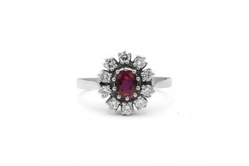 Ring mit Rubin und 10 Brillanten 0,60 ct. in 18 Kt. 750 Gold Gr. 57