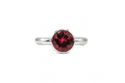 Ring mit Turmalin 2,4 ct. in 18 Kt. 750 Weißgold Gr. 51