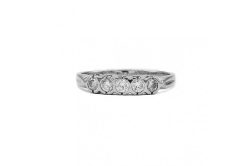 Ring mit 5 Brillanten Diamanten 0,31 ct. in 18 Kt. 750 Weißgold Gr. 54