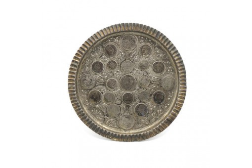 Münzteller mit 21 Kleinmünzen aus aller Welt in Silber um 1900 Sammlerstück