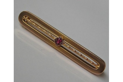 Rubinbrosche Nadel 8 Kt 333 Gold in alter Box ruby brooch antik Sammlerstück