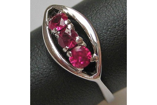 Ring mit Rubine Rubin in 8 Kt 333 er Wei&szlig; Gold Gr&ouml;sse 59 Rubinringe top!