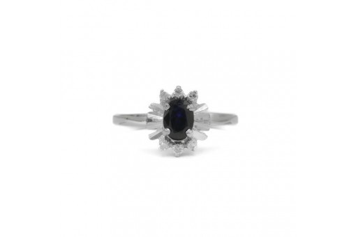 Ring mit Safir und 6 Diamanten in 14 Kt. 585 Wei&szlig;gold Gr. 52