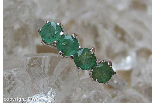 Ring in aus 18 Kt 750 er Gold Wei&szlig; mit Smaragd Smaragden Smaragde 55 Top!