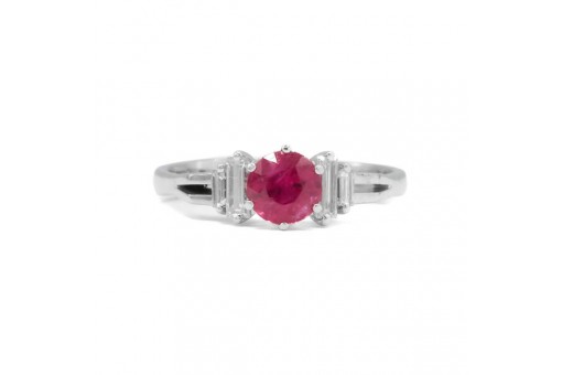 Ring mit Rubin und Diamanten in 18 Kt. 750 Wei&szlig;gold Gr. 55