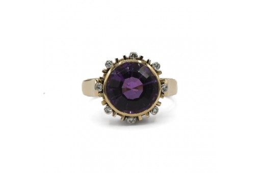 Ring mit Amethyst und Brillanten Diamond in 750 18 Kt Gold Gr. 54