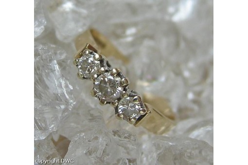 Ring mit Brillanten Diamanten  in Gold 9 Kt 375 er London Birmingham 1981 53